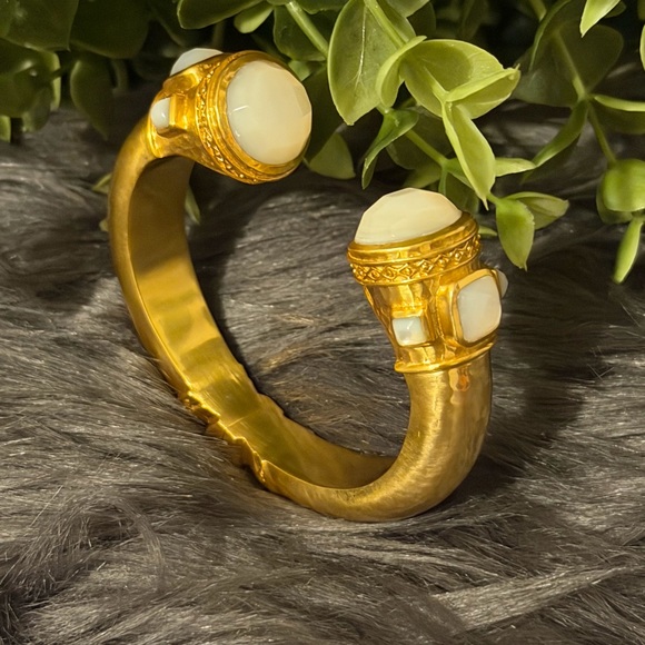 Julie Vos Cannes Cuff - Picture 6 of 9